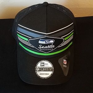 SEATTLE SEAHAWKS TRUCKER HAT